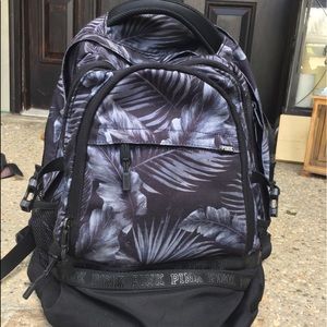 VS PINK CAMPUS BACKPACK